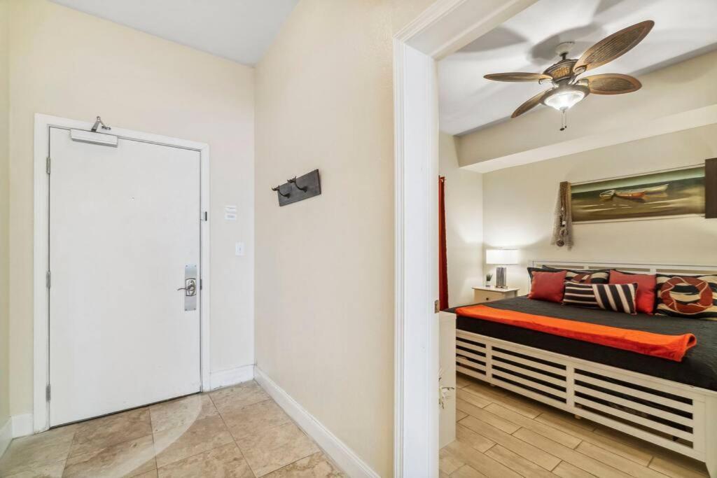 Ocean Front 29th Floor - Must Be 25 To Book Ferienhaus